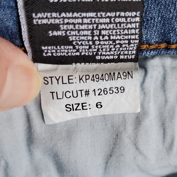 Kut from the Kloth Distressed Catherine Boyfriend Jeans Size 6 - Picture 12 of 13